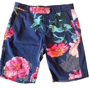 Nice Banana Republic Bermuda Shorts